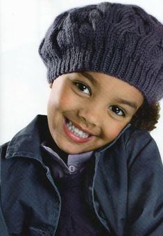 gray knitted beret